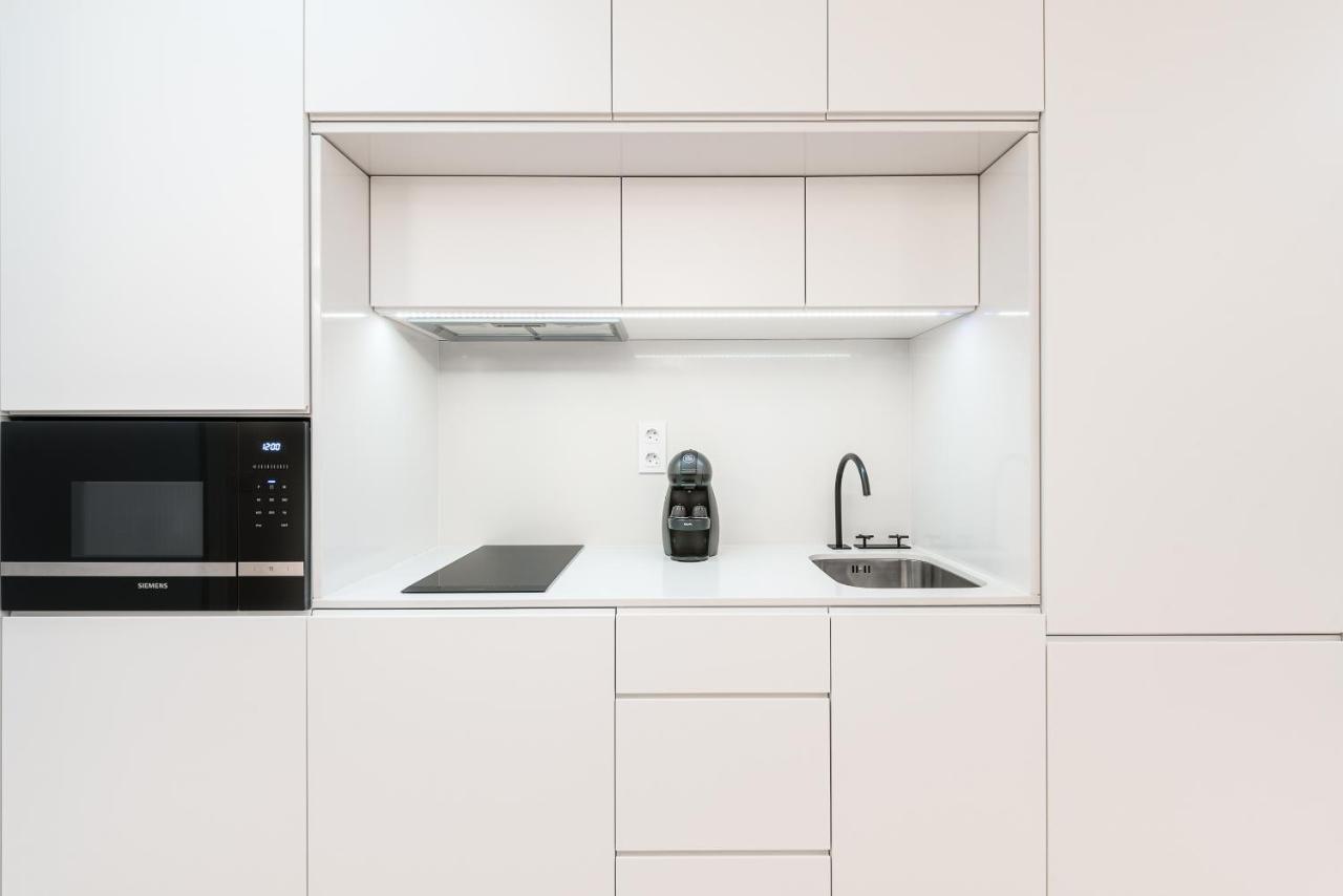 Door 65 - Historical Center Apartments Порто Екстериор снимка