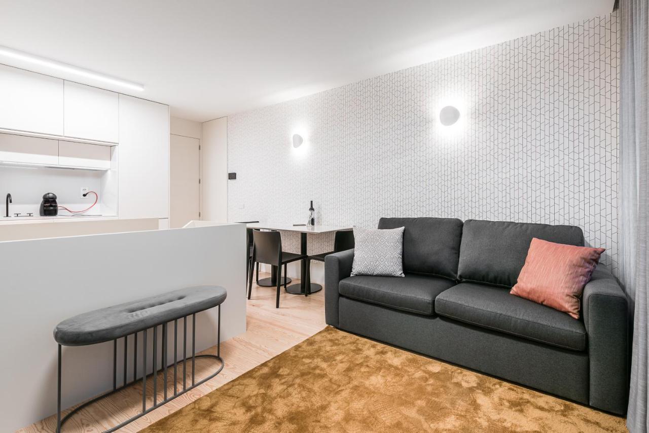 Door 65 - Historical Center Apartments Порто Екстериор снимка