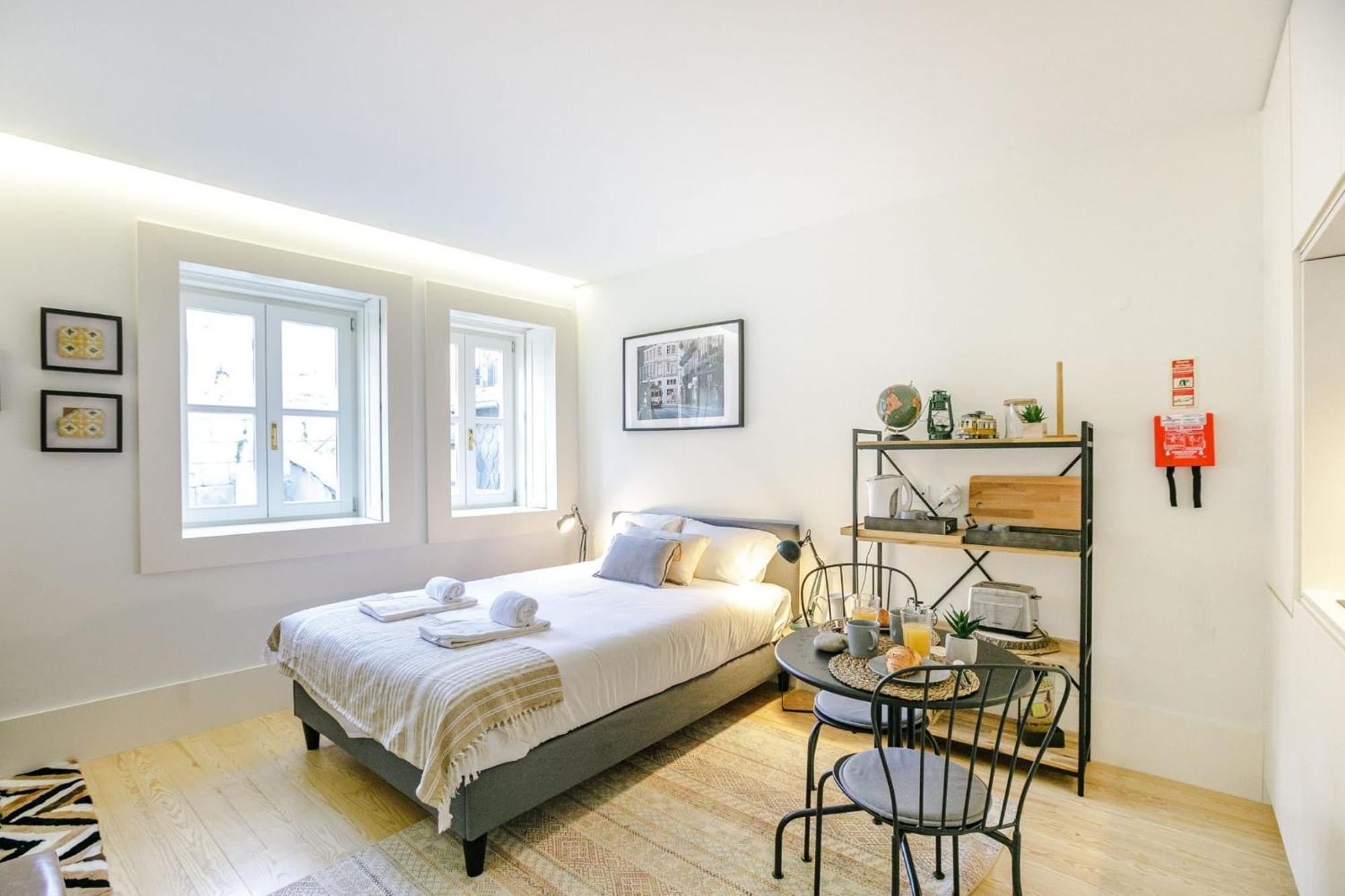 Door 65 - Historical Center Apartments Порто Екстериор снимка