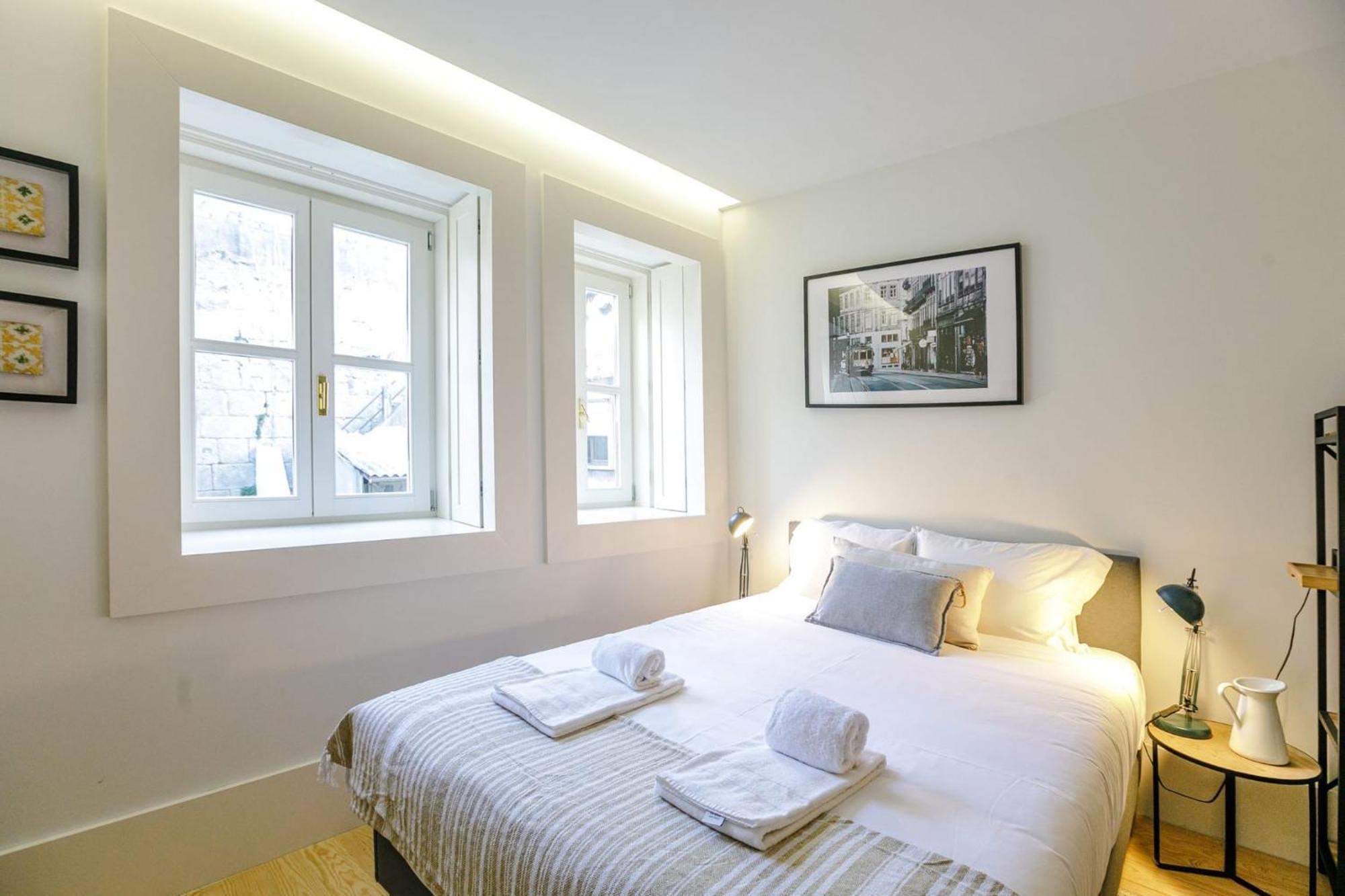 Door 65 - Historical Center Apartments Порто Екстериор снимка